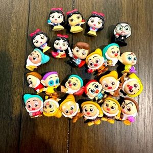 Doorables snow White